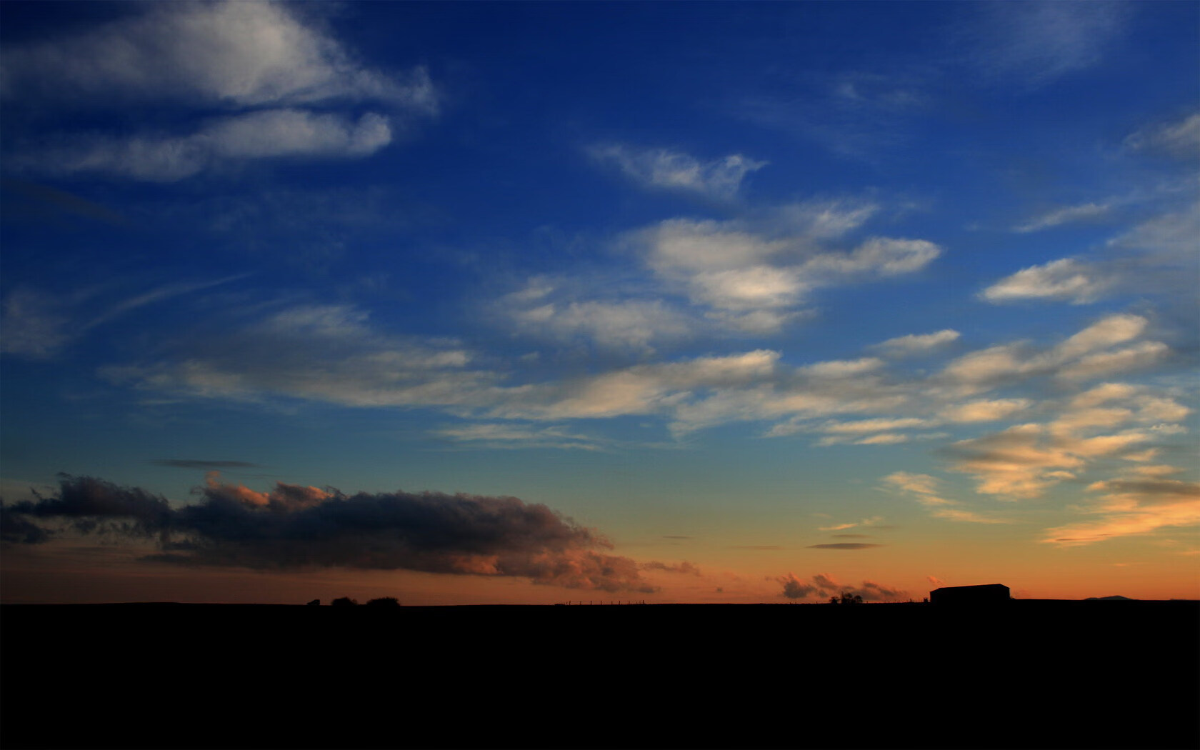 阿伦·斯密斯:全黑队最佳助攻王,犀利传球构建无数进攻机会,阿伦拉斯米