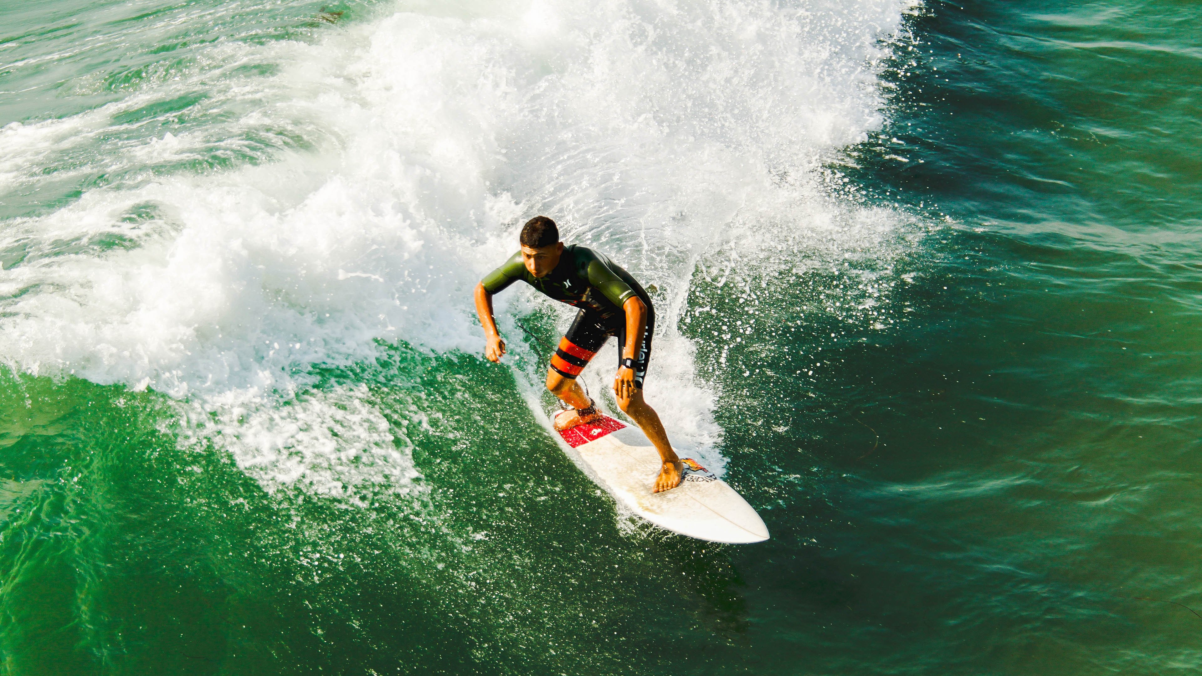 开云官网入口-高尔夫大师赛：新晋选手勇夺绿夹克，高尔夫the green